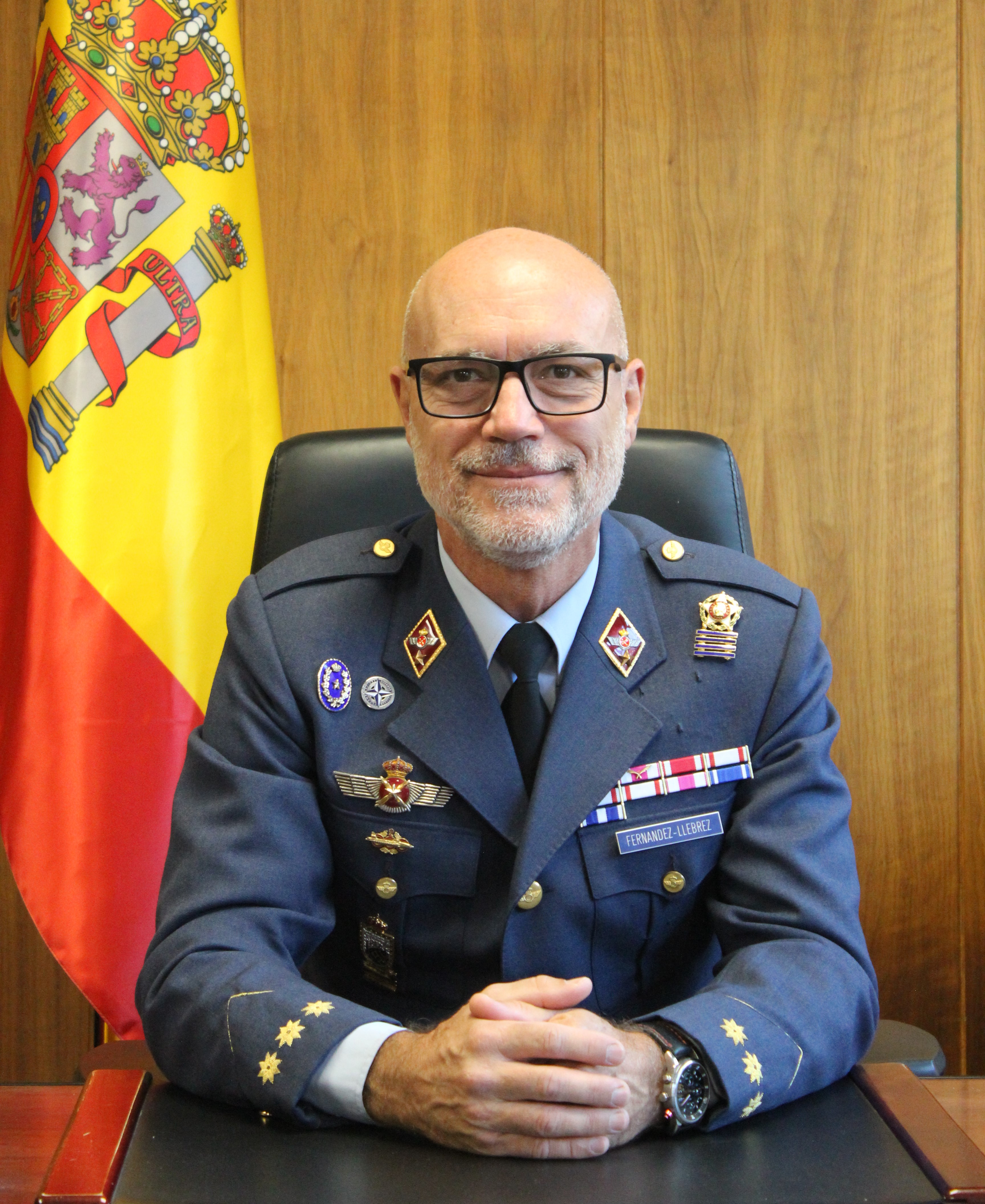 COL._FERNANDEZ-LLEBREZ