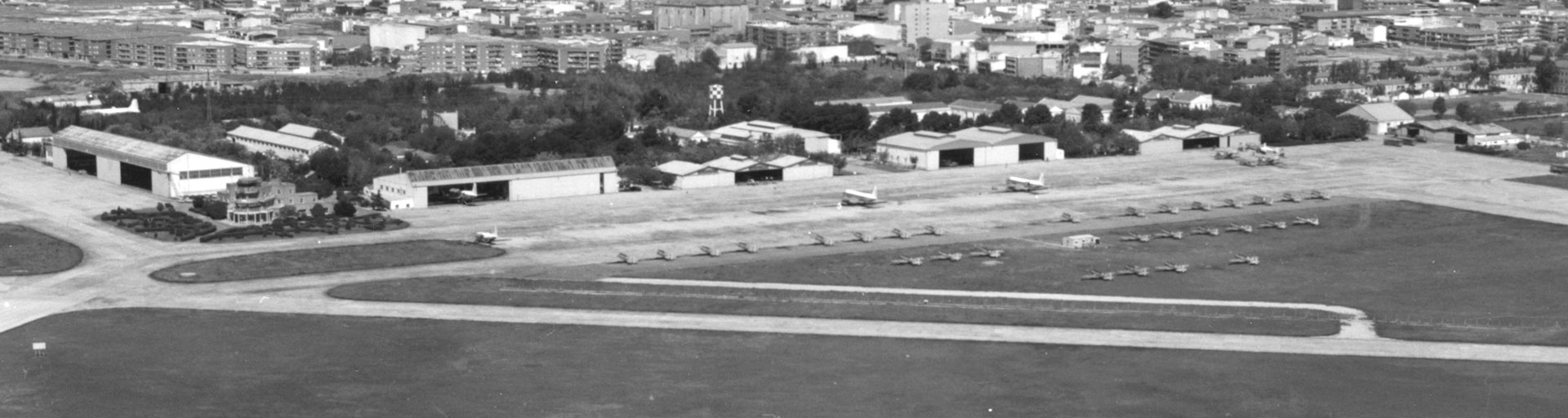 Vista aérea en blanco y negro de la base de Getafe