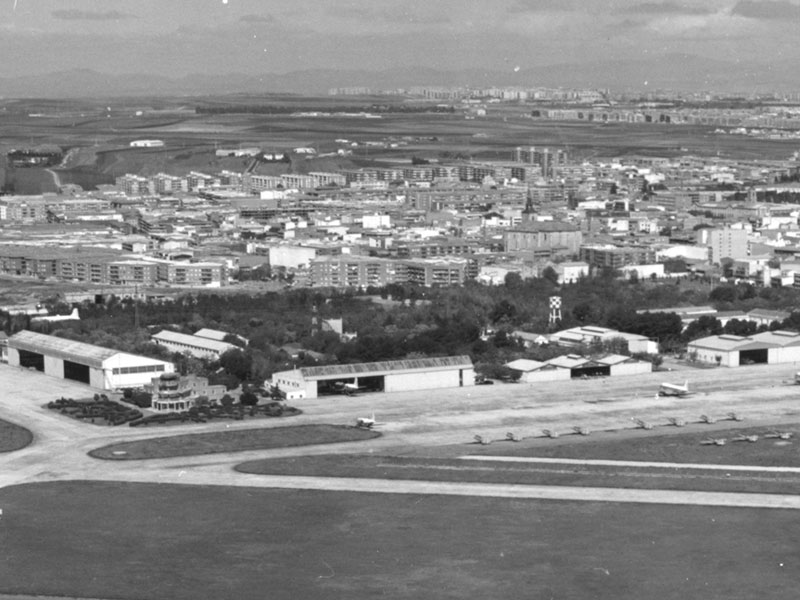 Base Aérea de Getafe con la ciudad al fondo