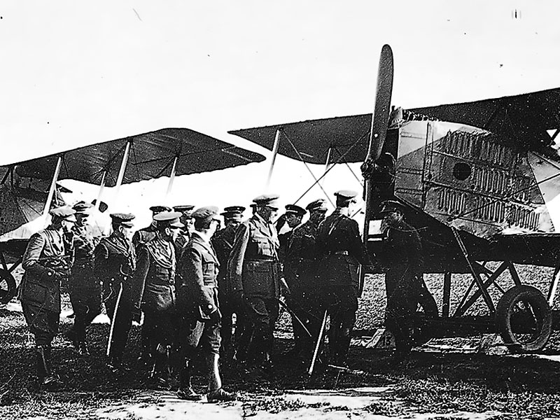 Inauguración de la Base Aérea de Tablada