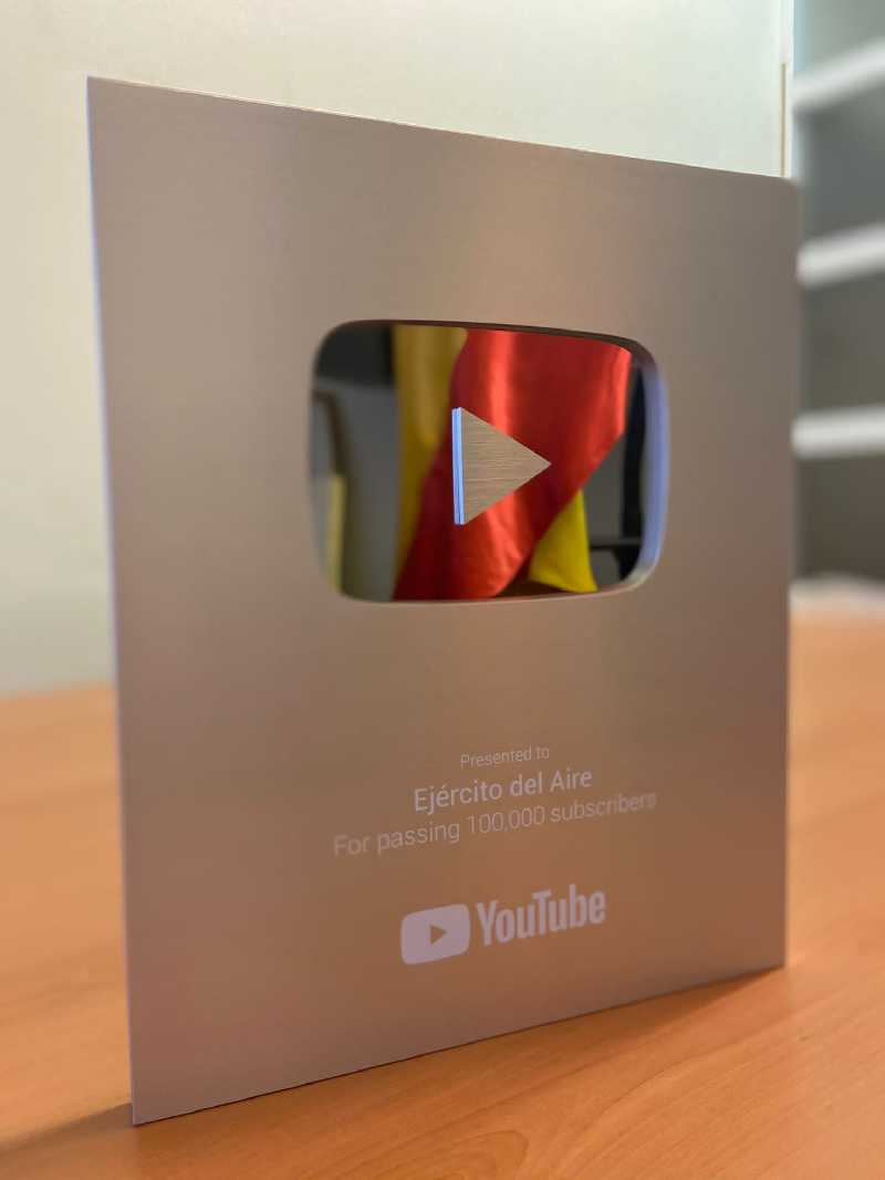 El canal de YouTube del Ejército del Aire acaba de recibir el Premio de Plata para creadores