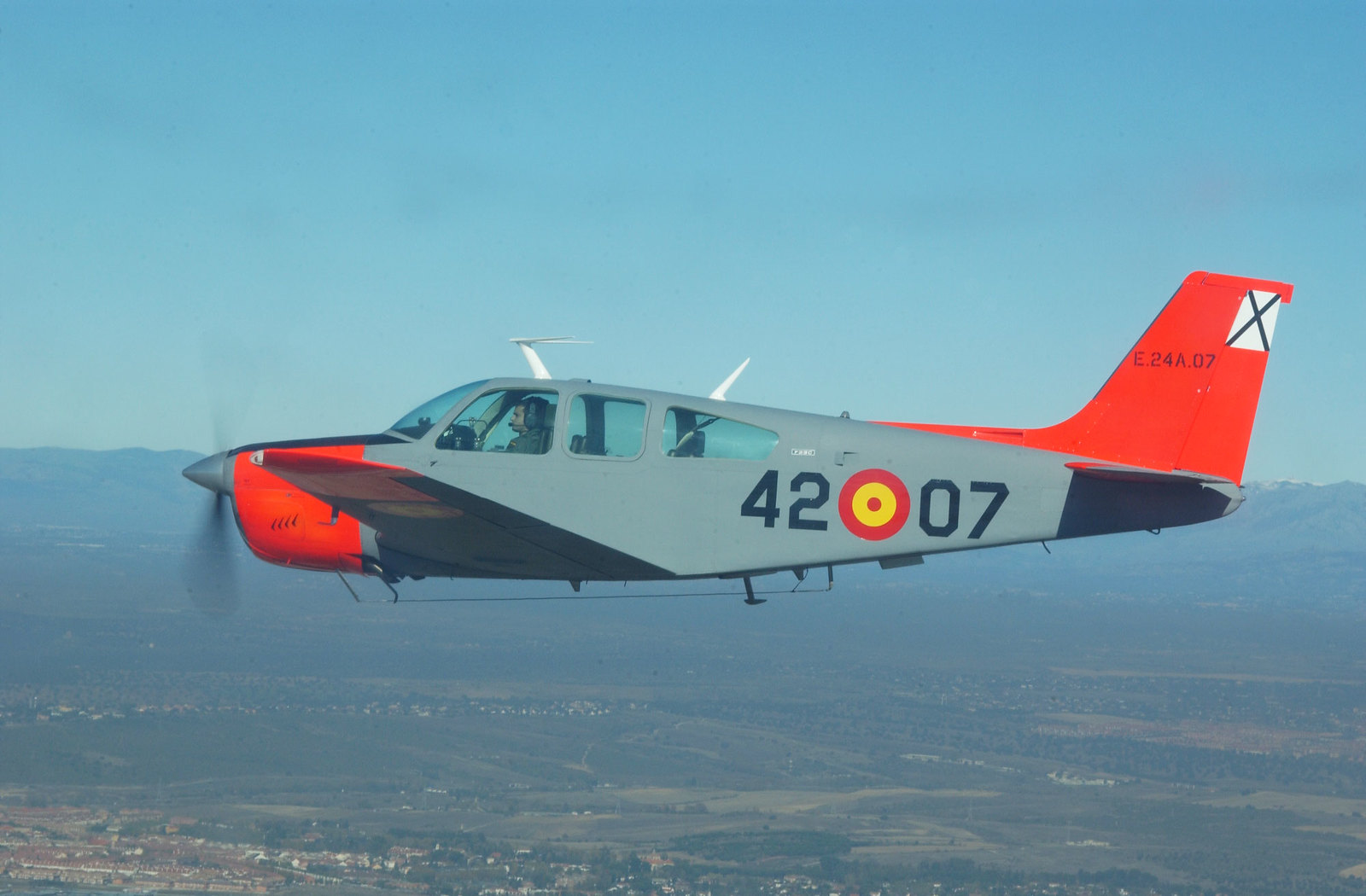 imagen de Beechcraft 33C Bonanza (E.24)