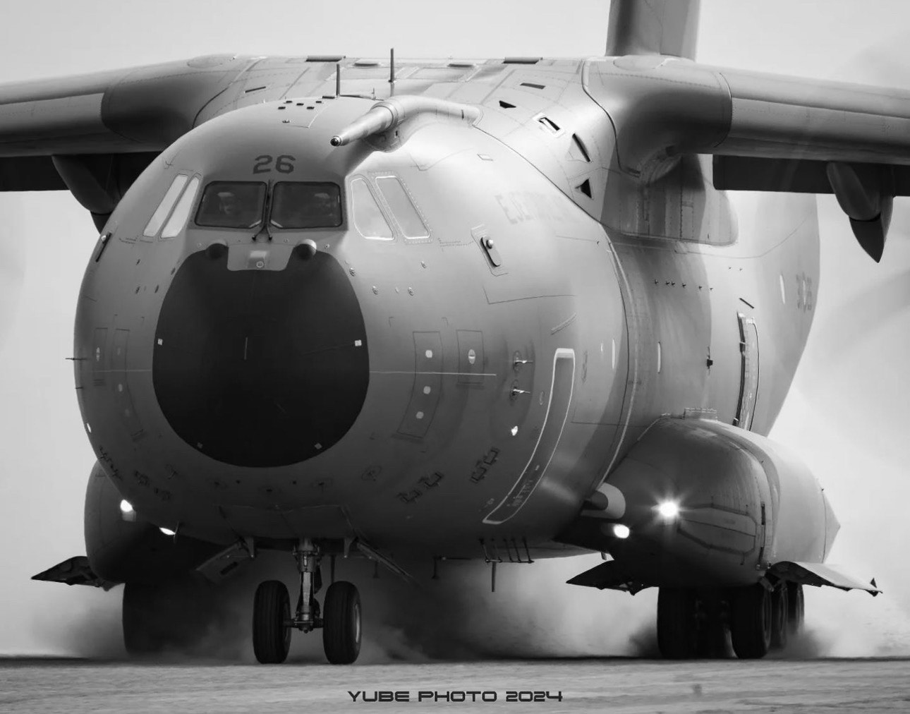 Imagen de ETAP-C 24-01. La aviación de transporte aliada se pone a prueba en Zaragoza. Foto YUBEPHOTO