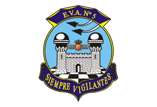 Distintivo del Escuadrón de Vigilancia Aérea nº5 (EVA 5) y Acuartelamiento Aéreo Aitana