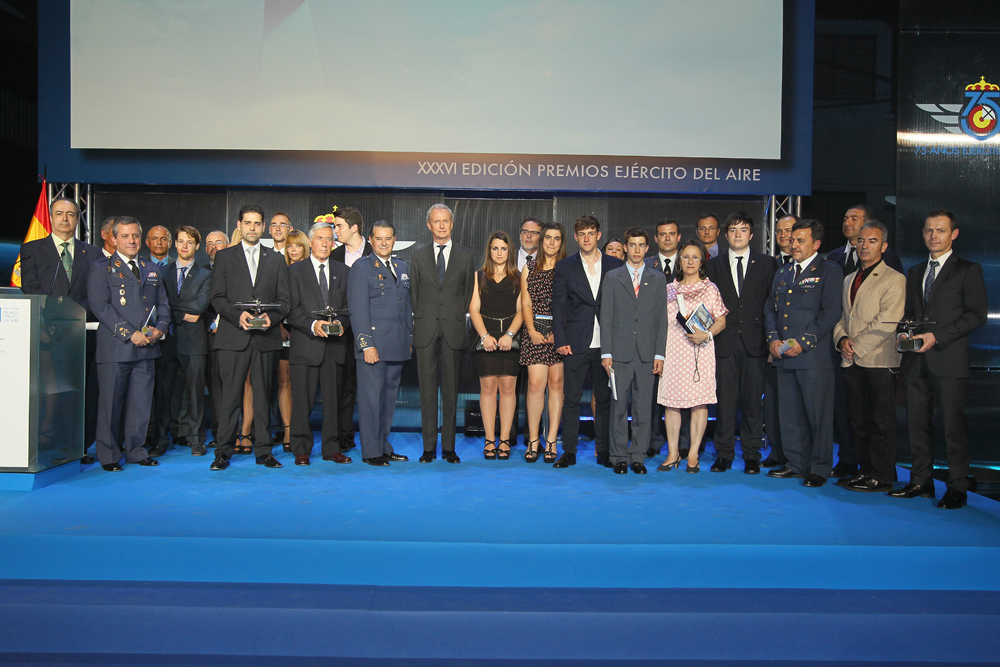 Foto con todos los premiados al finalizar la gala